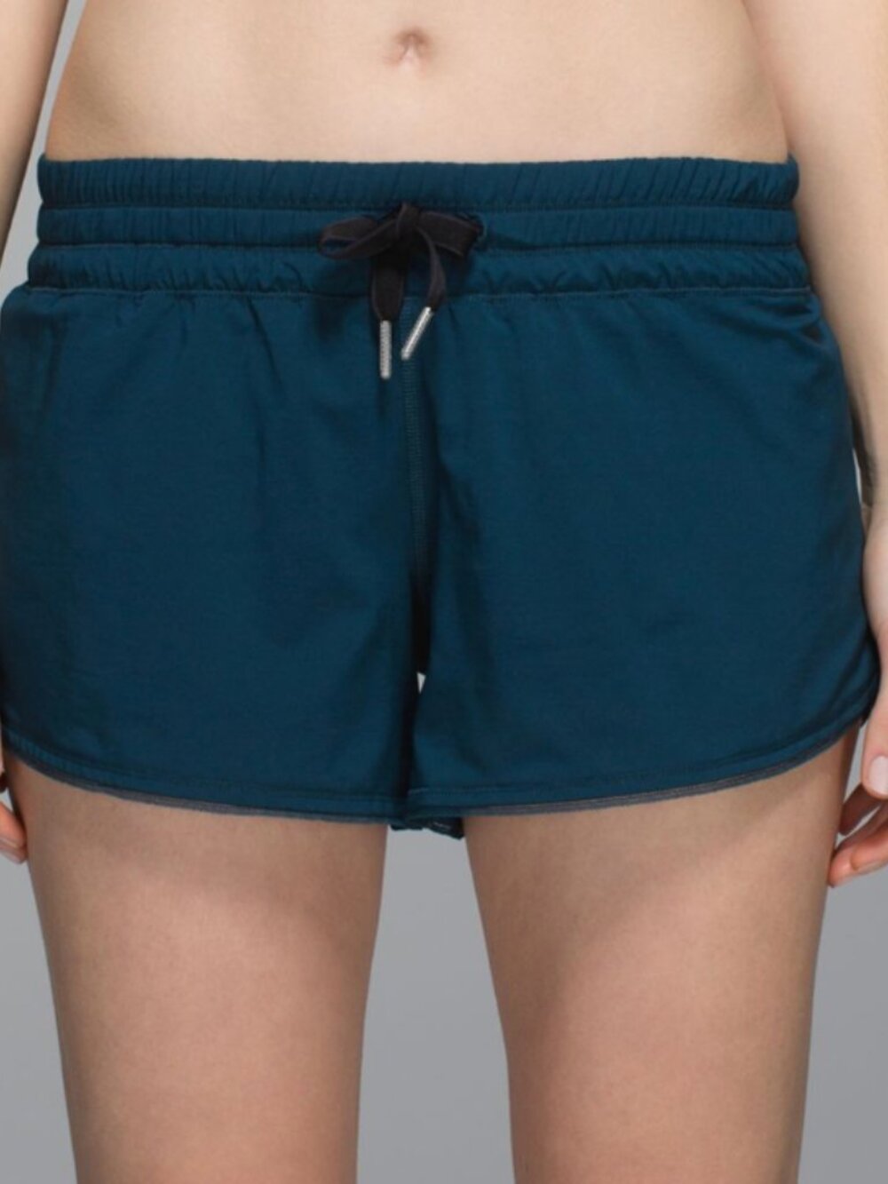 Lululemon Seek The Heat Short